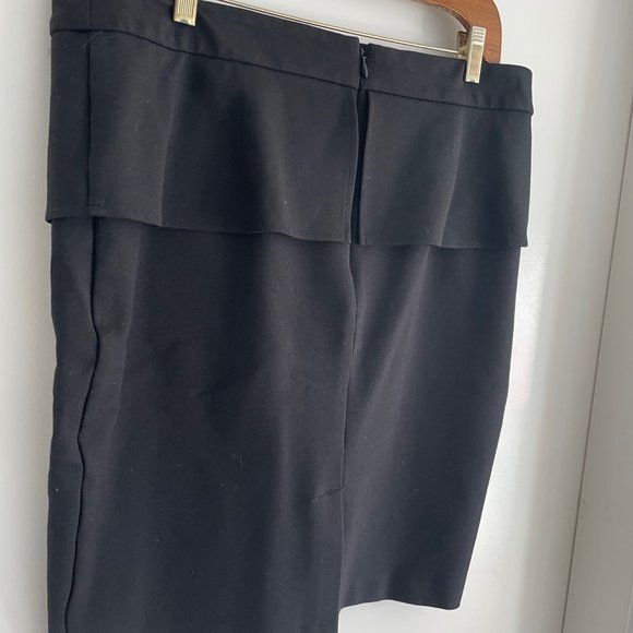 Ricki's Knee Length BLACK SKIRT Size 12 - Picture 2 of 6